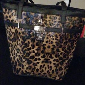 Guess purse